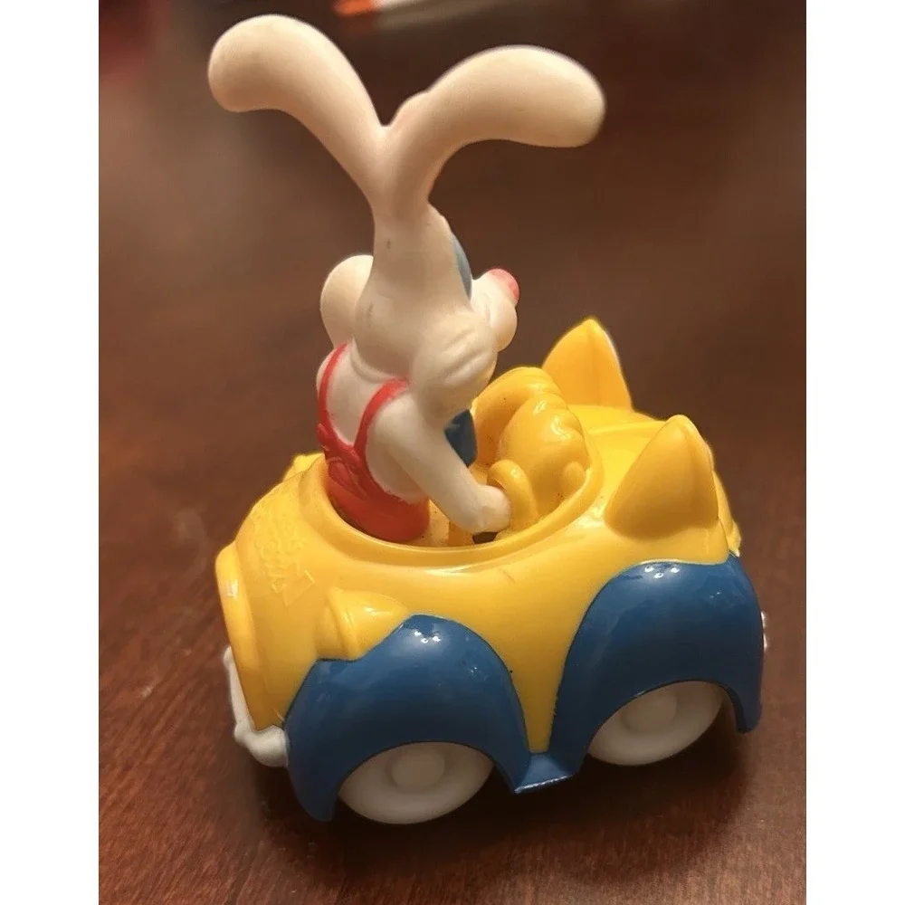 Vintage‎ Disney Who Framed Roger Rabbit In Car Benny The Cab Amblin 2.75